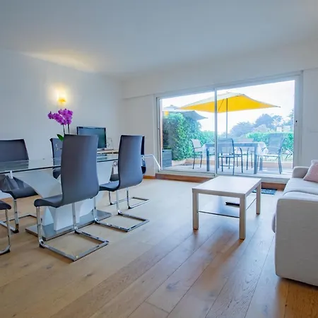 Dans Pieds Dans L'eau * Saint-Raphaël