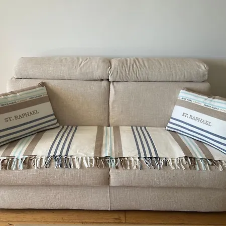 Dans Pieds Dans L'eau Lägenhet