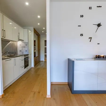 Dans Pieds Dans L'eau Saint-Raphaël