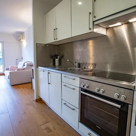 Dans Pieds Dans L'eau Saint-Raphaël