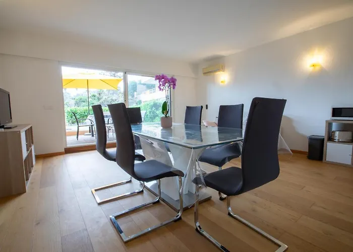 Dans Pieds Dans L'eau Saint-Raphaël