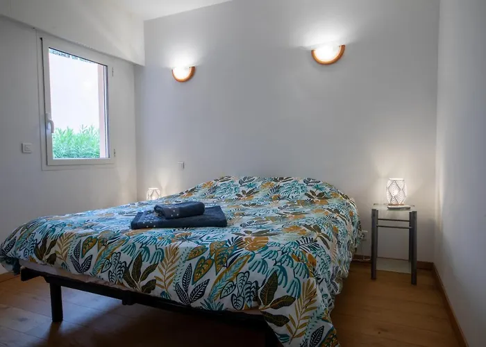 Dans Pieds Dans L'eau * Saint-Raphaël