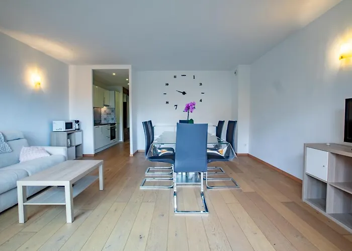 Dans Pieds Dans L'eau Saint-Raphaël